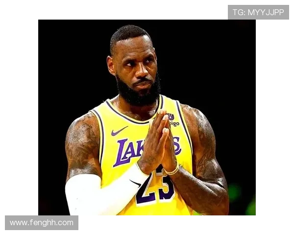 詹姆斯率湖人逆转取胜西部格局再起波澜引热议季后赛前景受关注